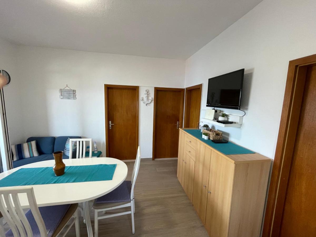Apartman Emilija Vinišće 外观 照片