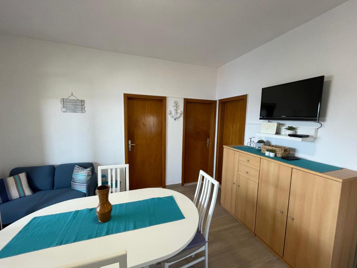 Apartman Emilija Vinišće 外观 照片